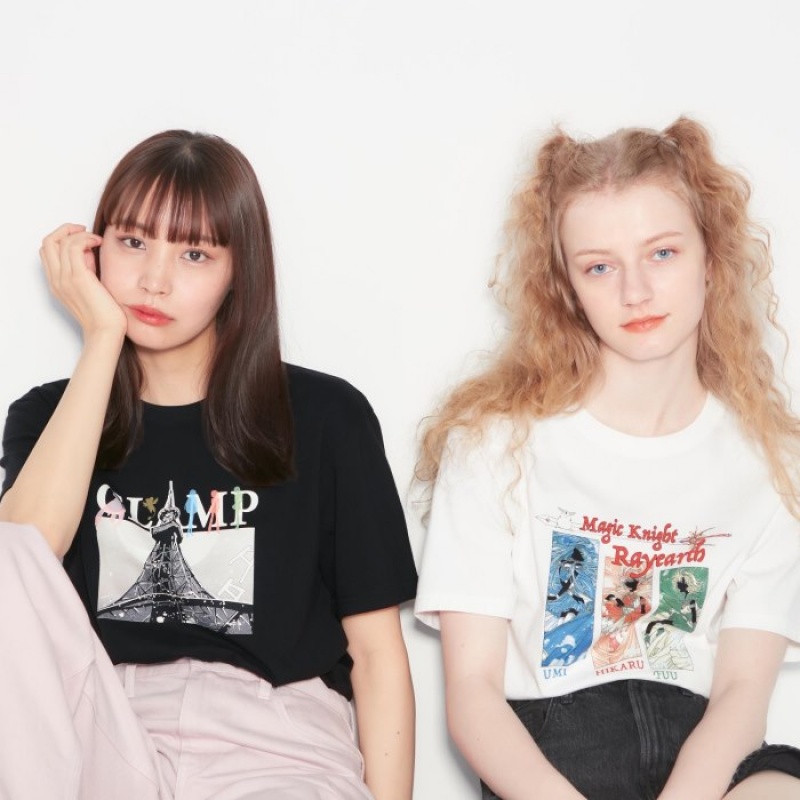 T Shirts Uniqlo The World of CLAMP UT Short Sleeve Femme Noir | 8023372